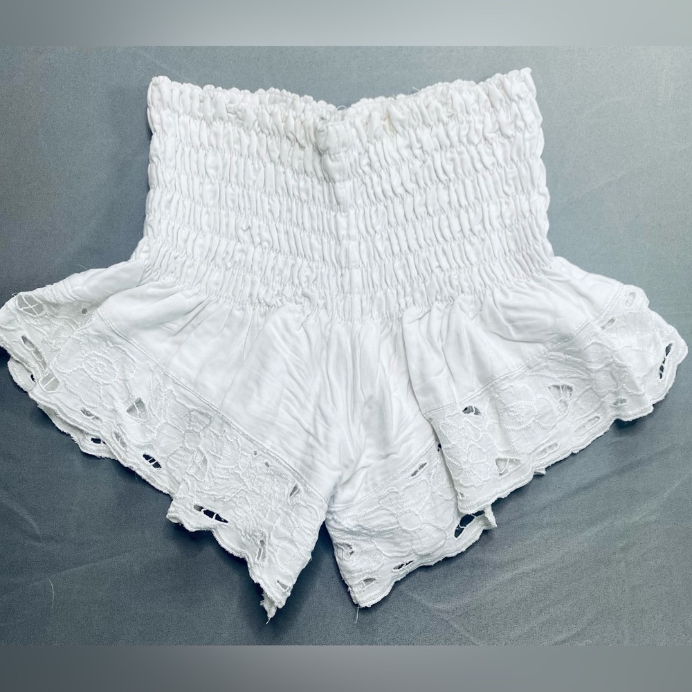 One size fits all stretchy beach shorts